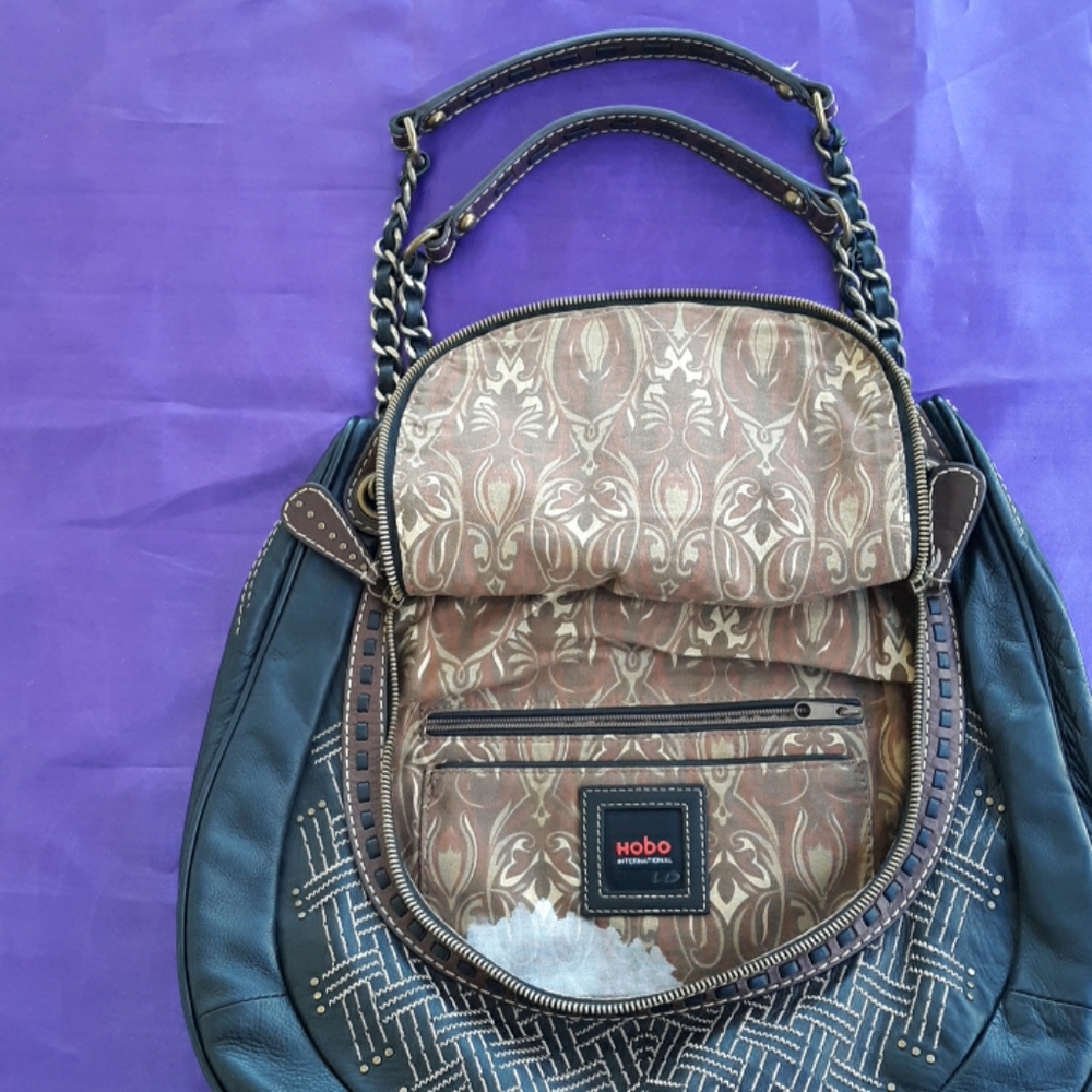 Hobo International Leather Adjustable Chain Bag.